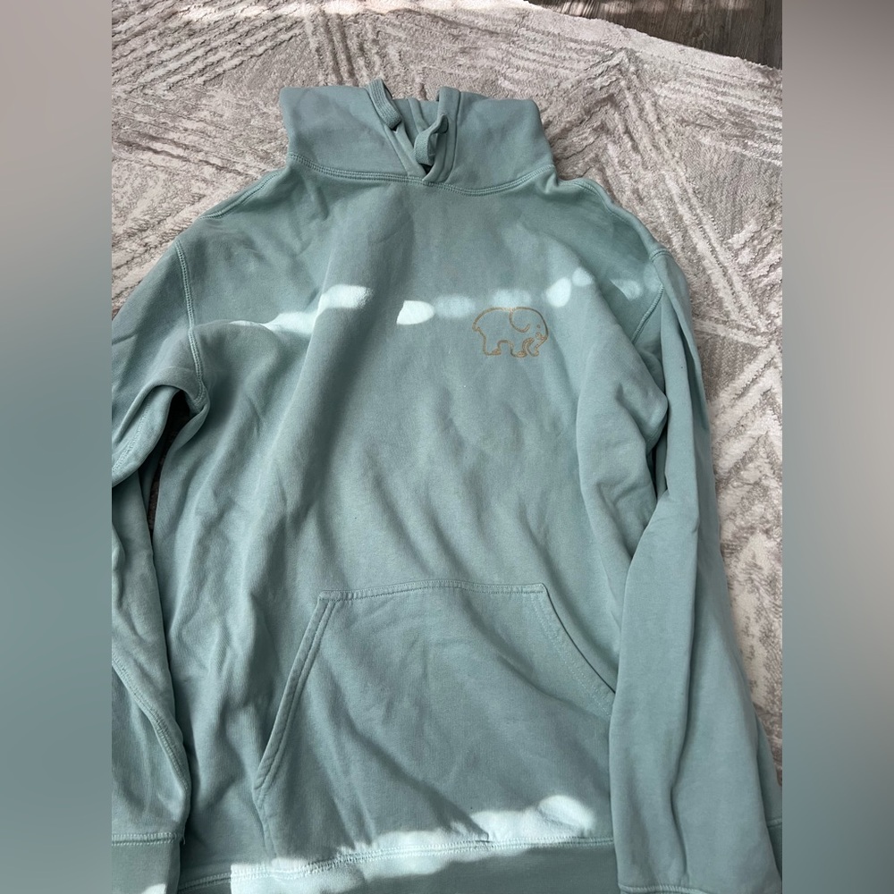 Ivory Ella Size L sweatshirt